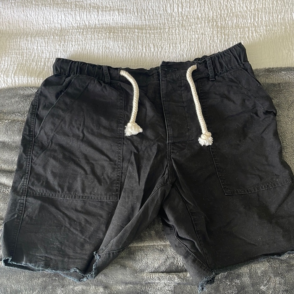 Birdwell Medium shorts (32-35 waist) NWOT